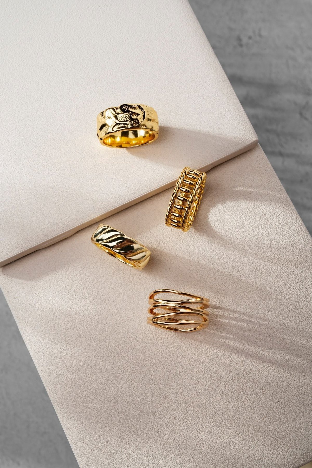 Set of sculpted gold rings